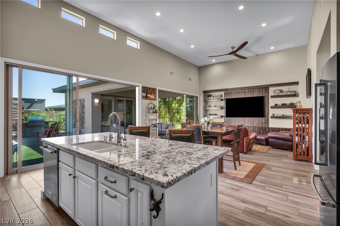 6706 Desert Crimson Street Las Vegas NV 89148