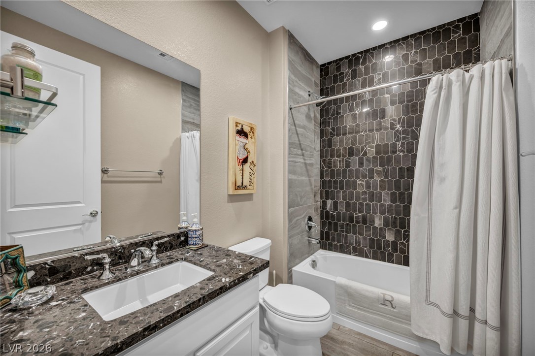 6706 Desert Crimson Street Las Vegas NV 89148