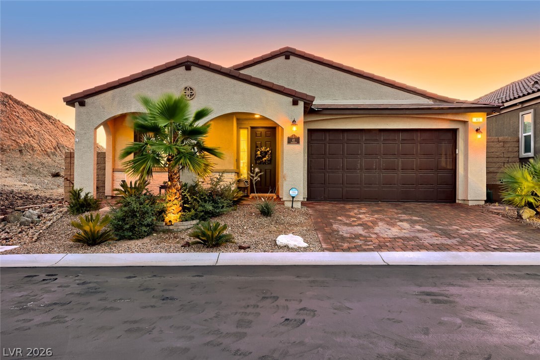 41 Tatahatso Point Street Henderson NV 89011