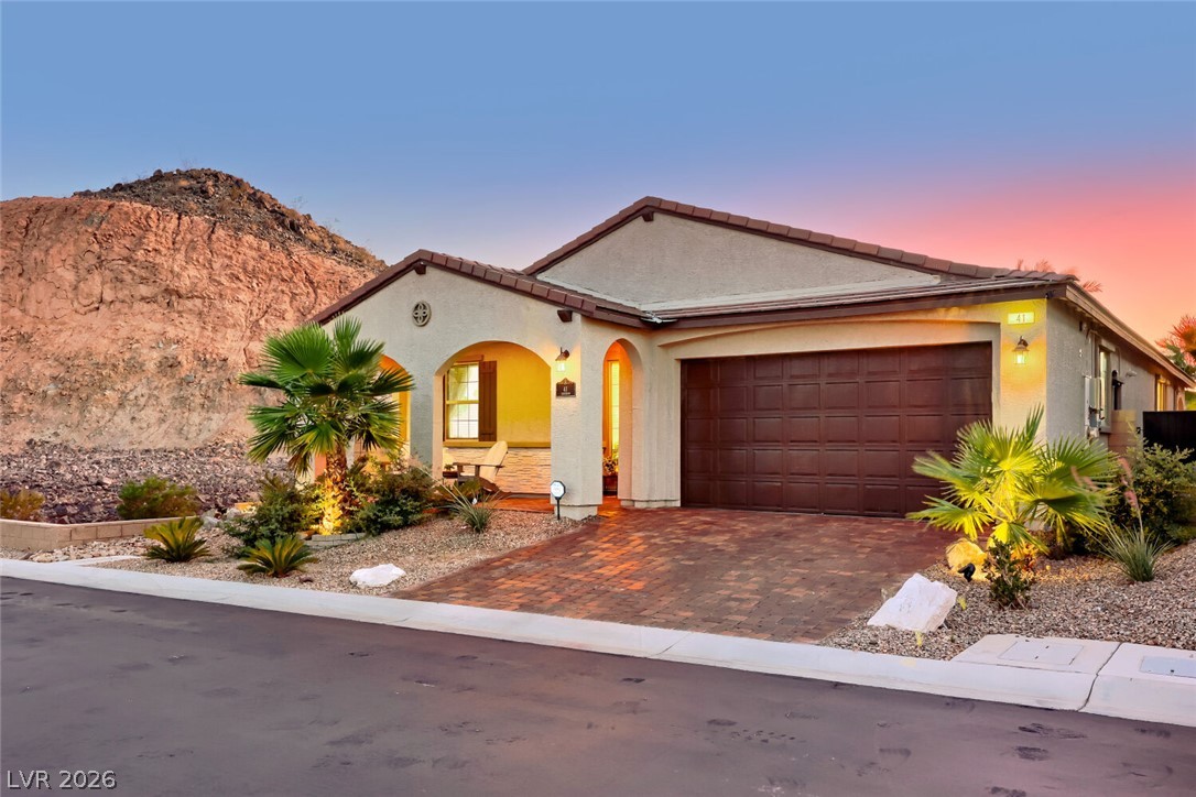 41 Tatahatso Point Street Henderson NV 89011