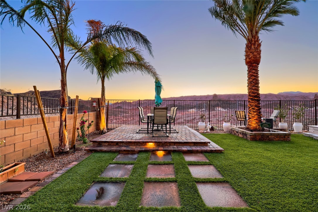 41 Tatahatso Point Street Henderson NV 89011
