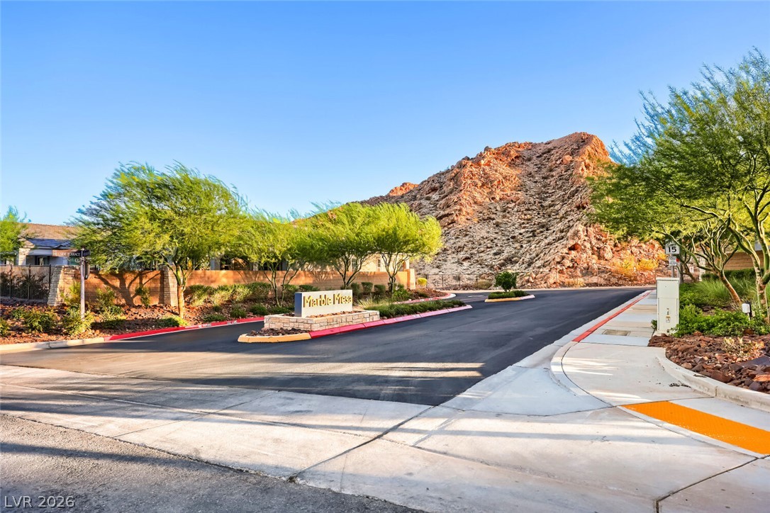 41 Tatahatso Point Street Henderson NV 89011