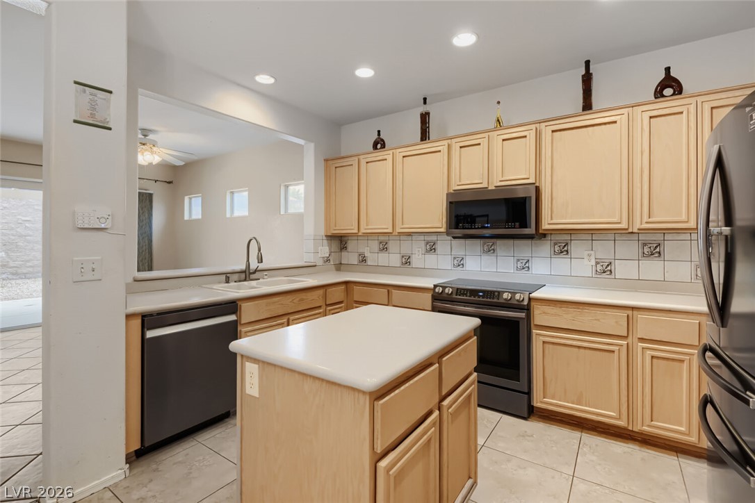 2539 Evansville Avenue Henderson NV 89052