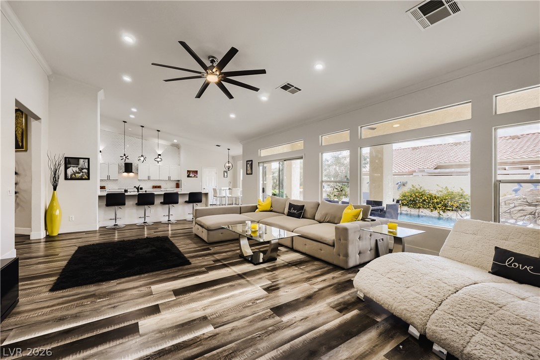 7400 Bisonwood Avenue Las Vegas NV 89131