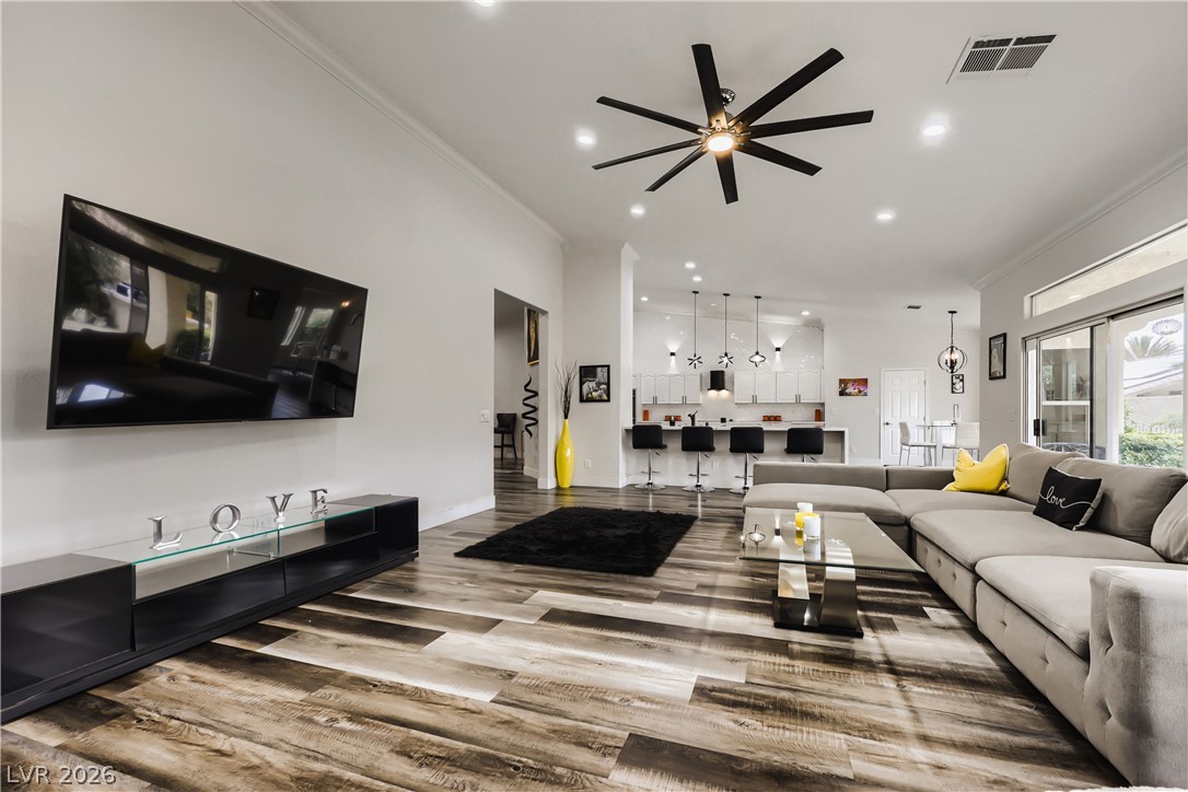 7400 Bisonwood Avenue Las Vegas NV 89131