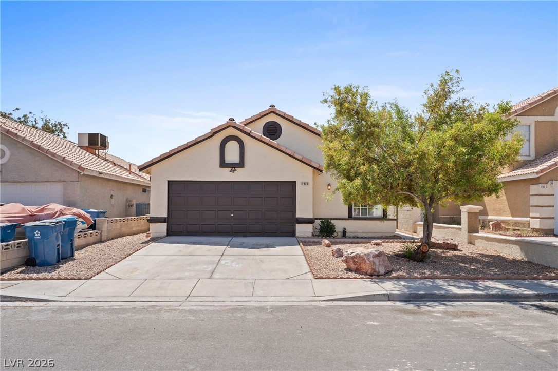 1925 Falcon Ridge Street Las Vegas NV 89142