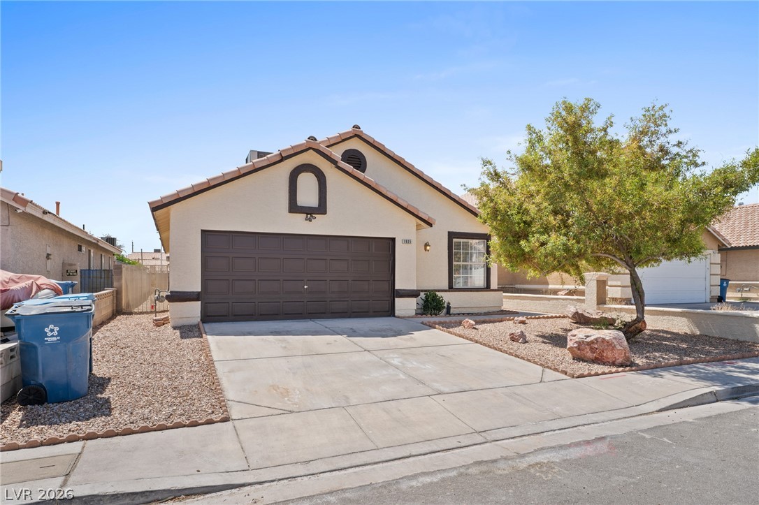 1925 Falcon Ridge Street Las Vegas NV 89142