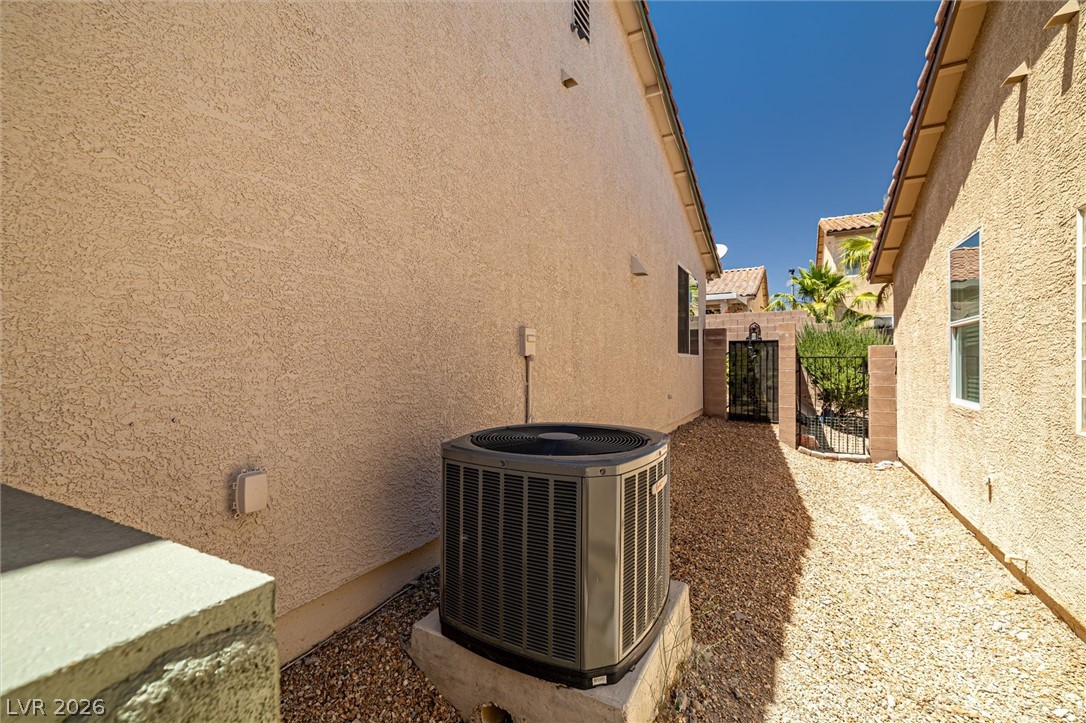 9332 Longhorn Falls Court Las Vegas NV 89149