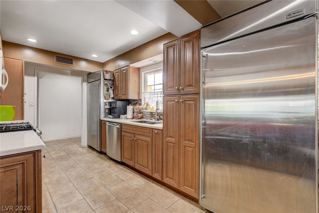 554 Canosa Avenue Las Vegas NV 89104