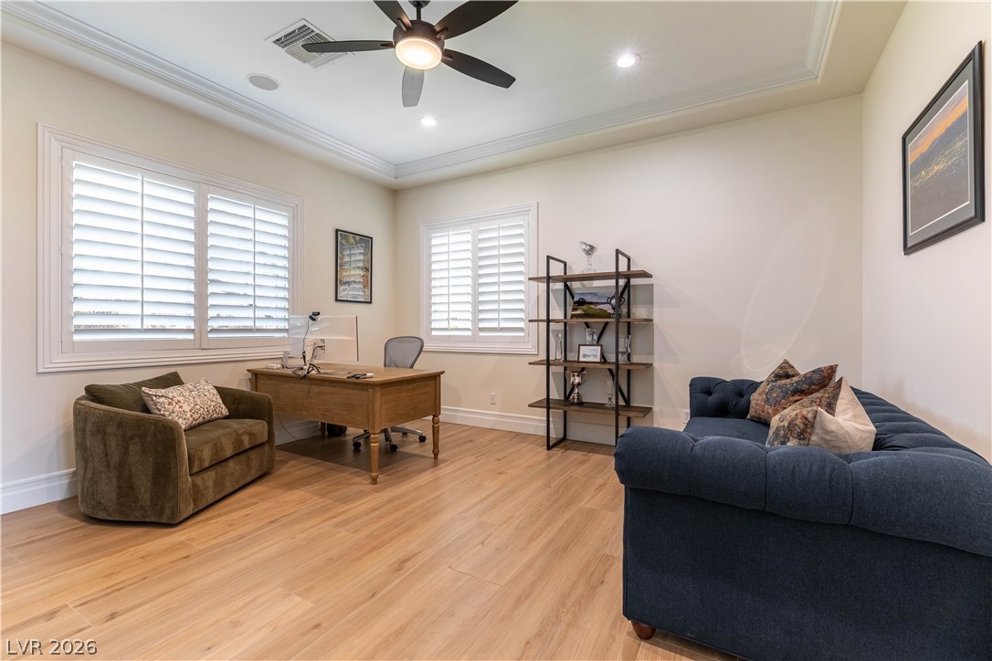 10100 Cresent Mesa Lane Las Vegas NV 89145