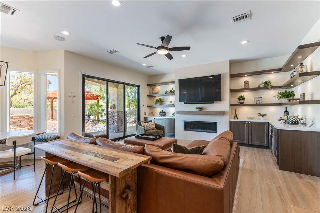 10100 Cresent Mesa Lane Las Vegas NV 89145