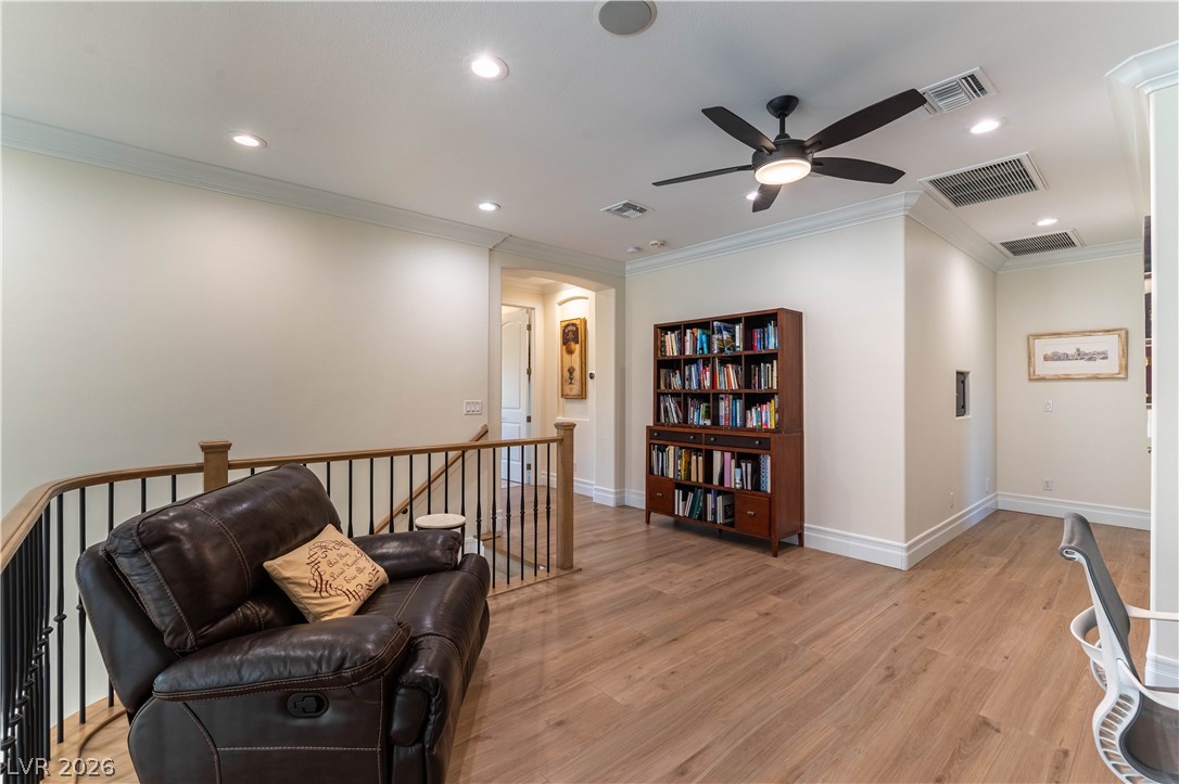 10100 Cresent Mesa Lane Las Vegas NV 89145