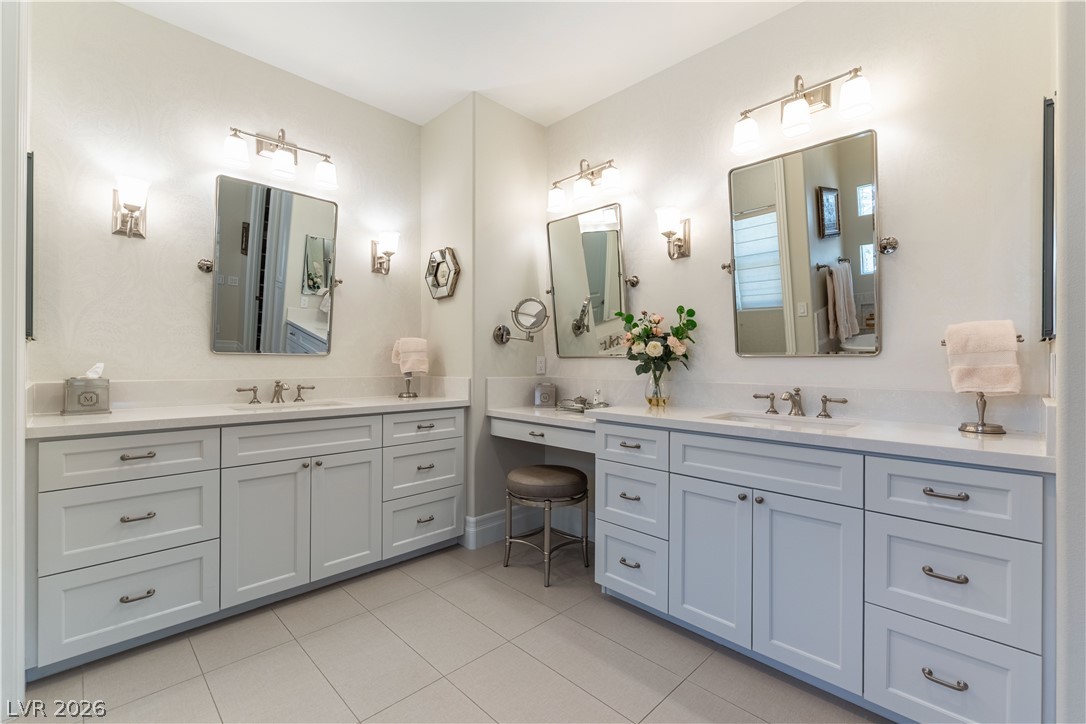 10100 Cresent Mesa Lane Las Vegas NV 89145