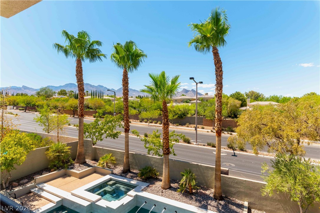 10100 Cresent Mesa Lane Las Vegas NV 89145