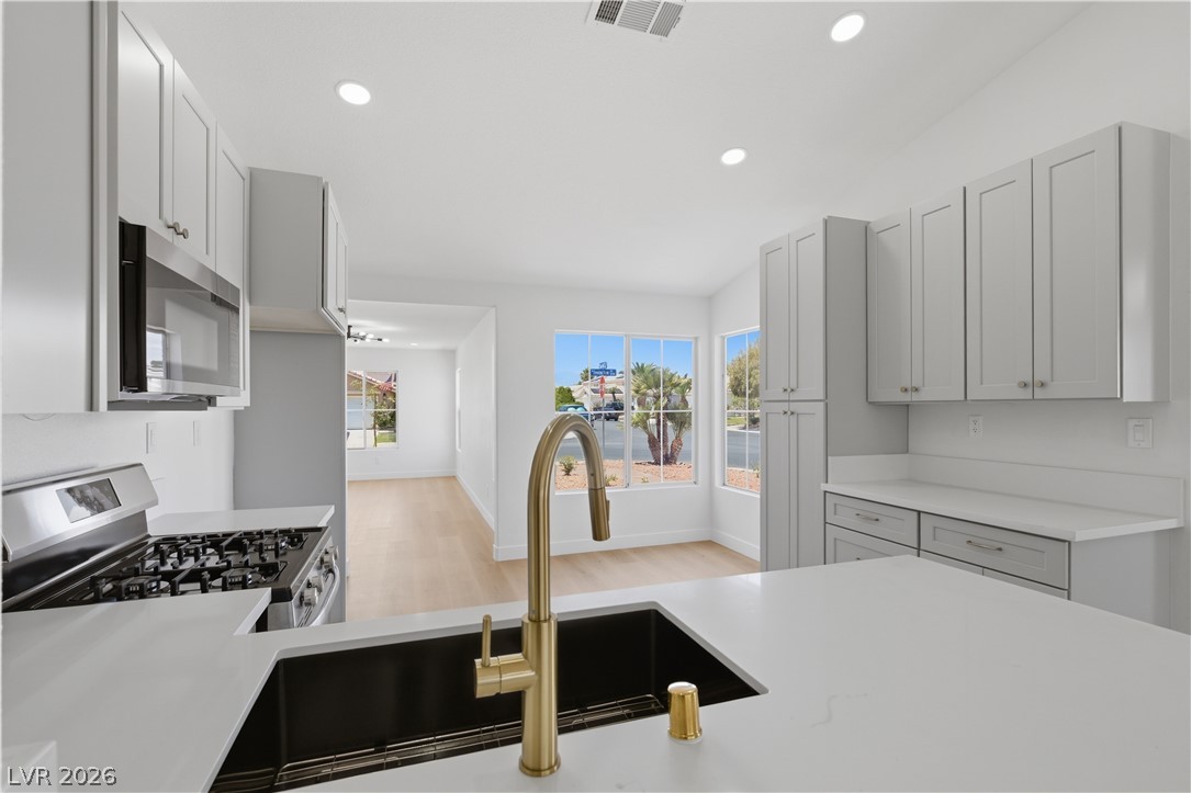 6134 Evening View Street North Las Vegas NV 89031