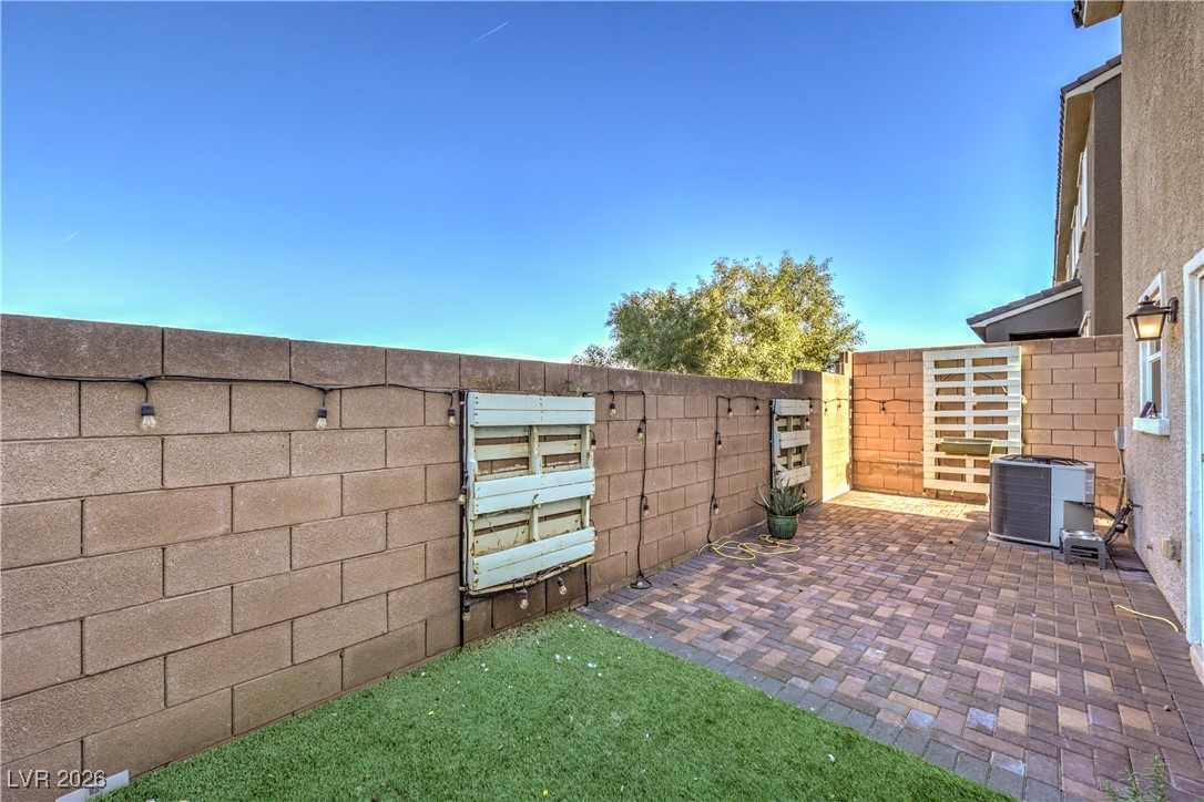 300 Rain Quail Way Henderson NV 89012