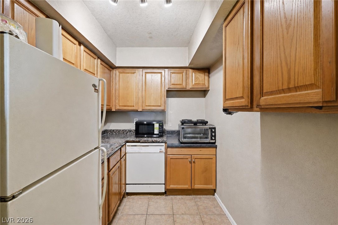 100 South Crestline Drive 16 Las Vegas NV 89107