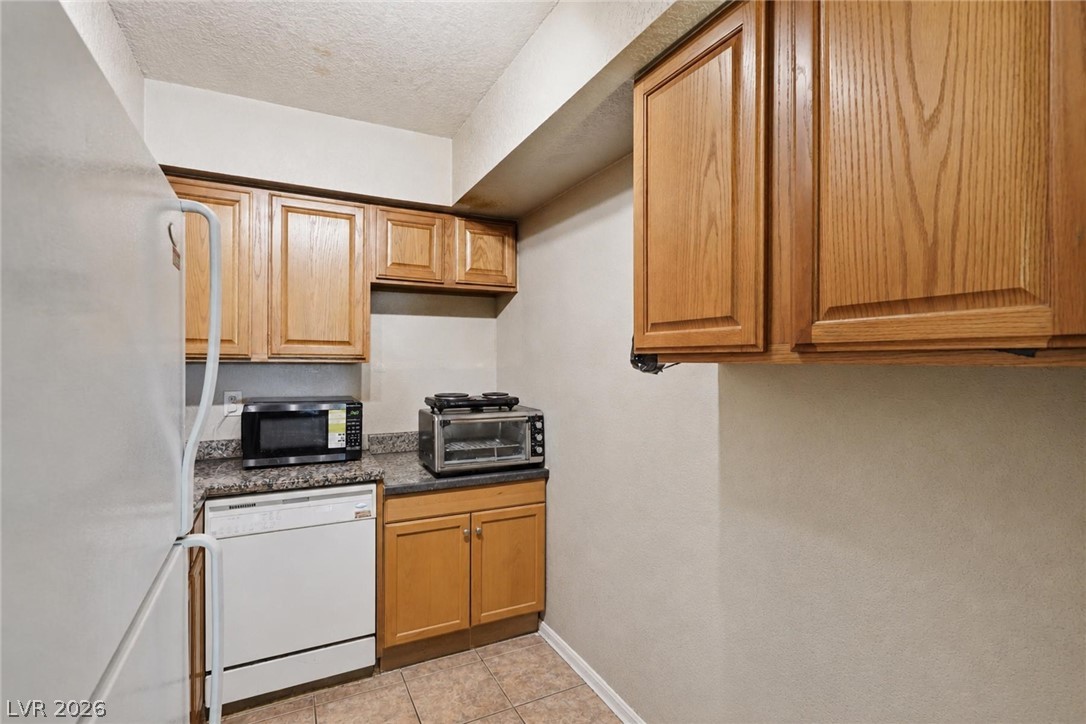 100 South Crestline Drive 16 Las Vegas NV 89107