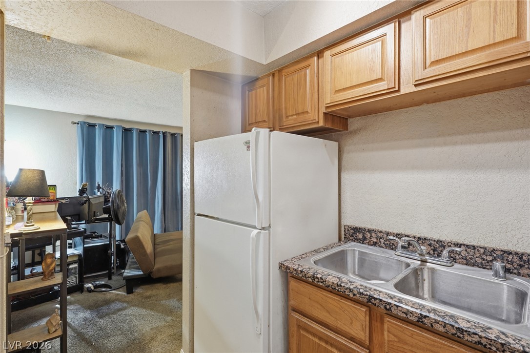 100 South Crestline Drive 16 Las Vegas NV 89107