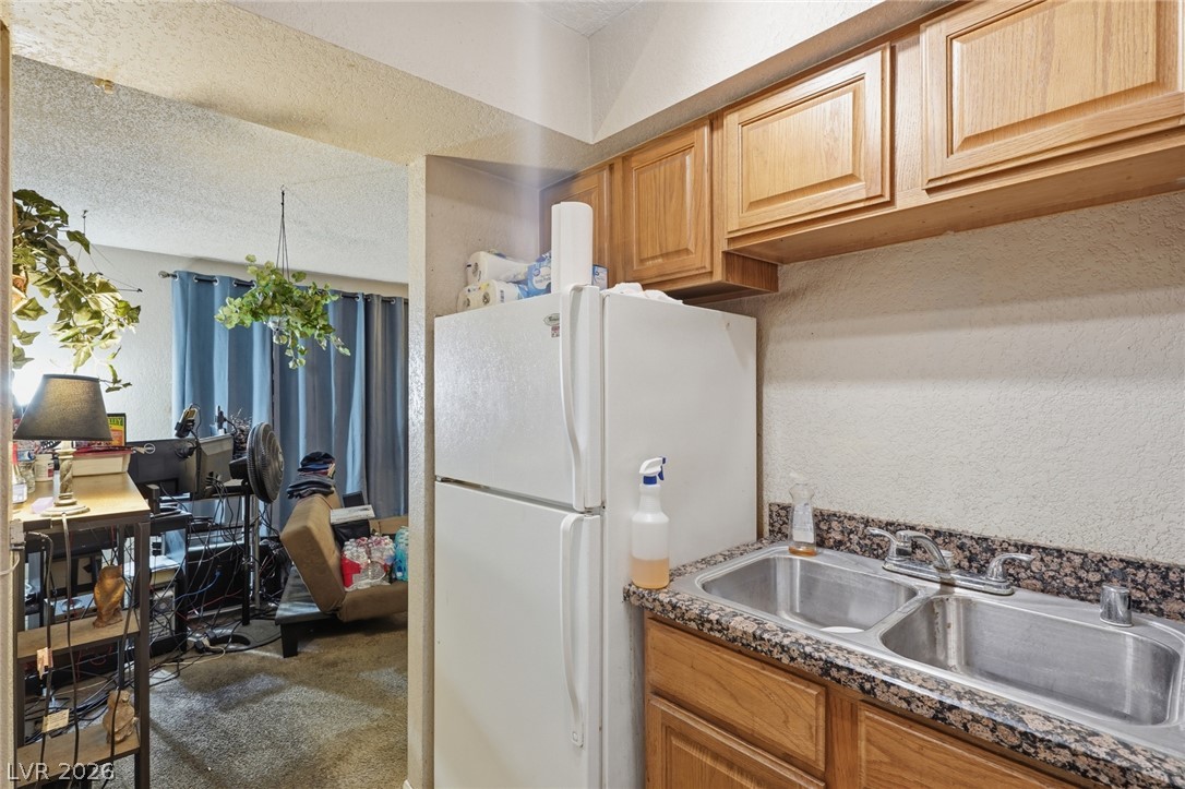 100 South Crestline Drive 16 Las Vegas NV 89107