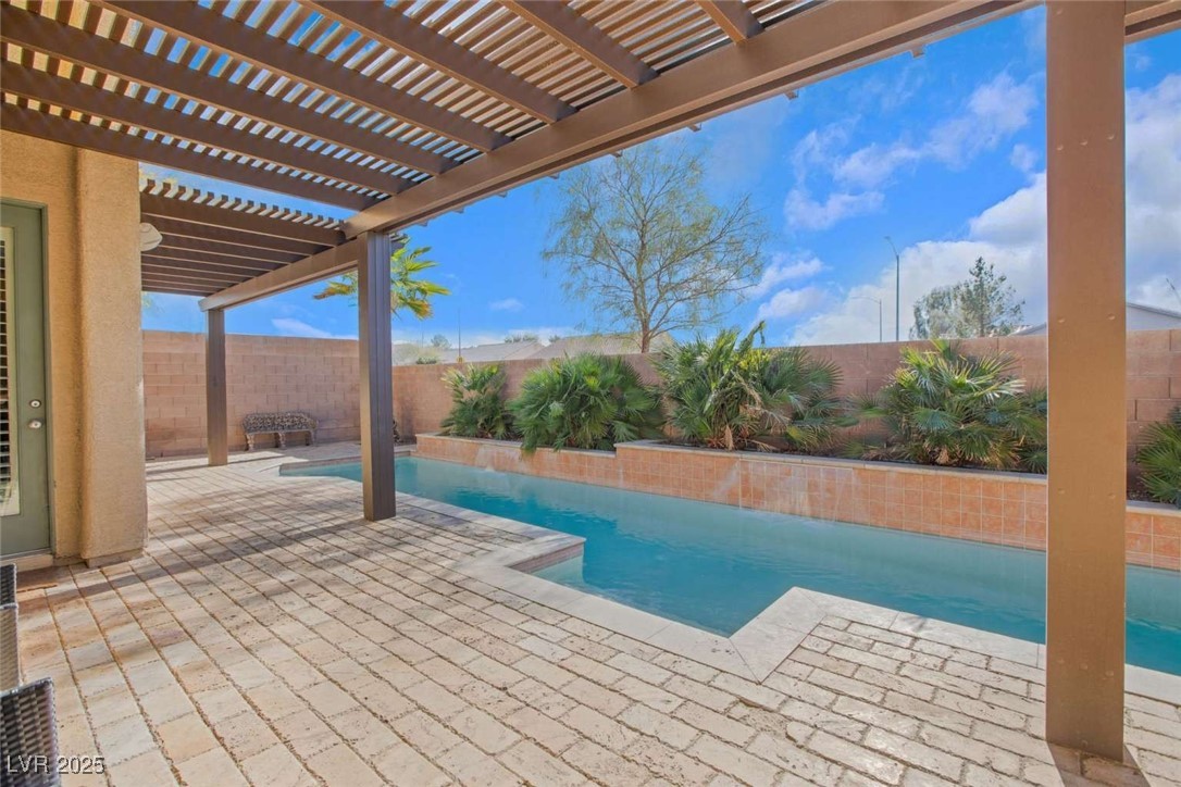 1137 Glistening Point Avenue Henderson NV 89015
