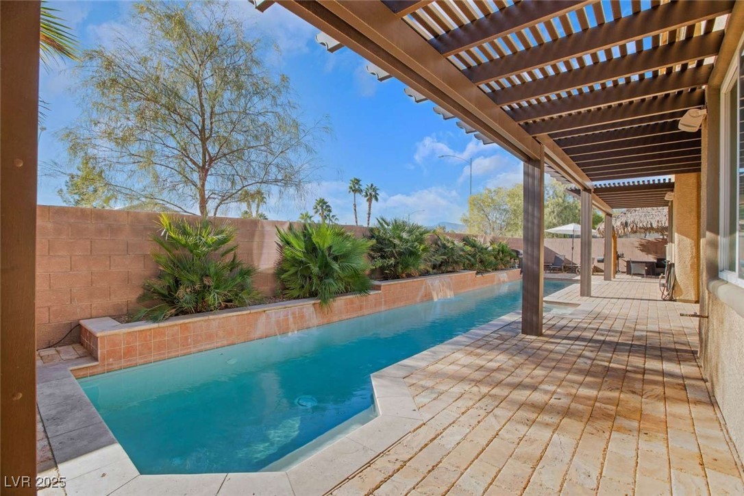 1137 Glistening Point Avenue Henderson NV 89015