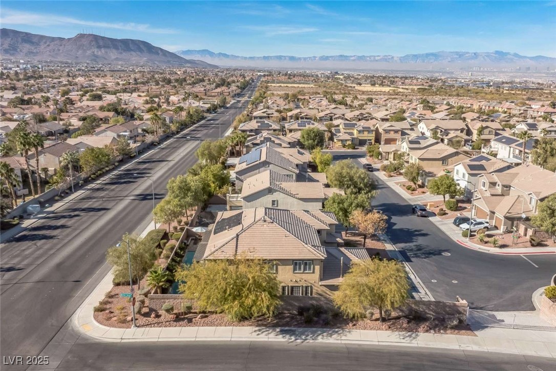 1137 Glistening Point Avenue Henderson NV 89015