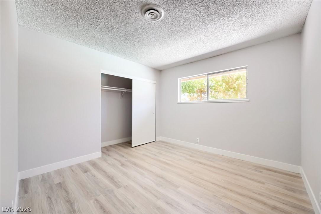 2024 Collins Avenue Las Vegas NV 89106