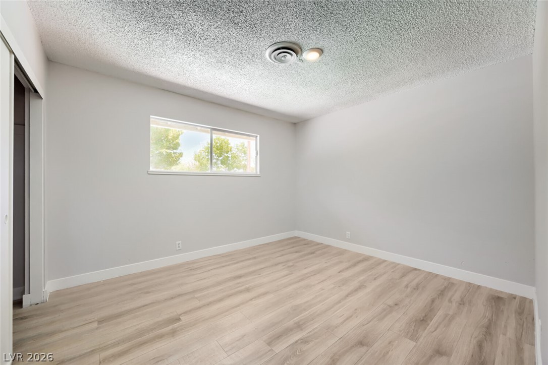 2024 Collins Avenue Las Vegas NV 89106
