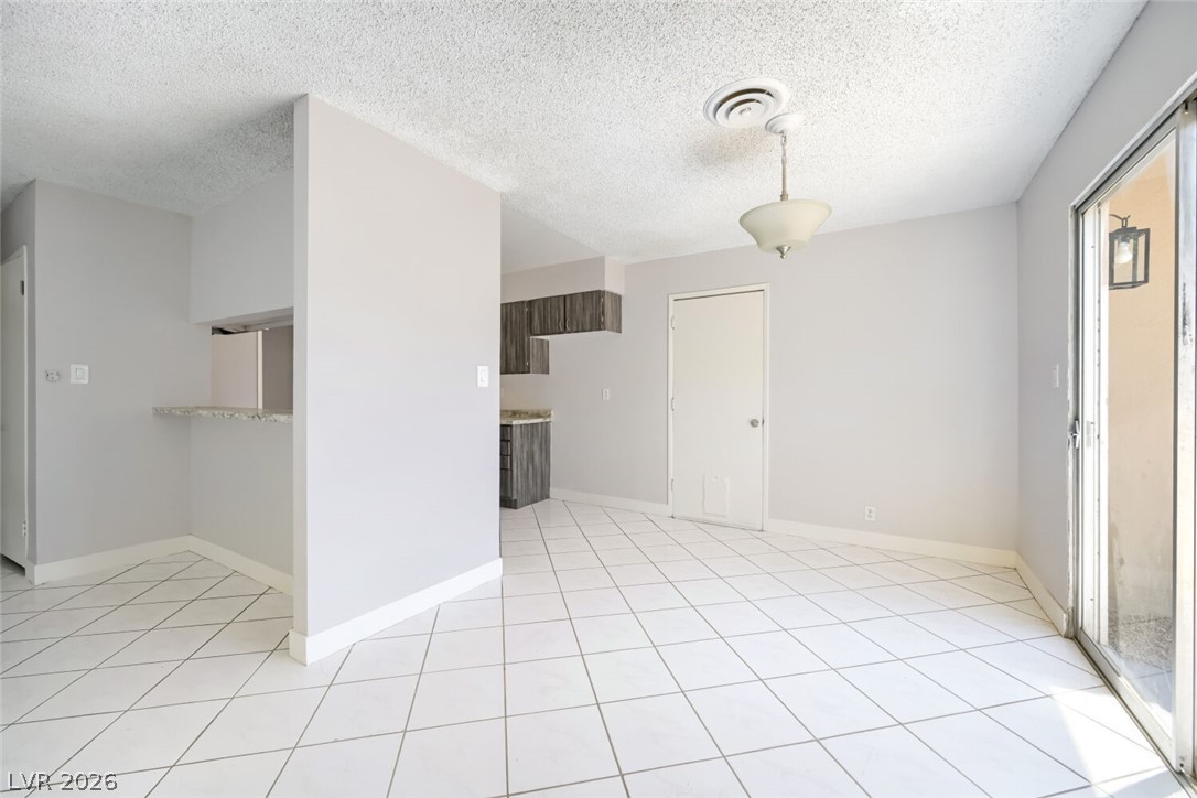 2024 Collins Avenue Las Vegas NV 89106