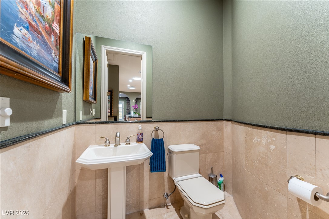 8223 Windrush Avenue Las Vegas NV 89117