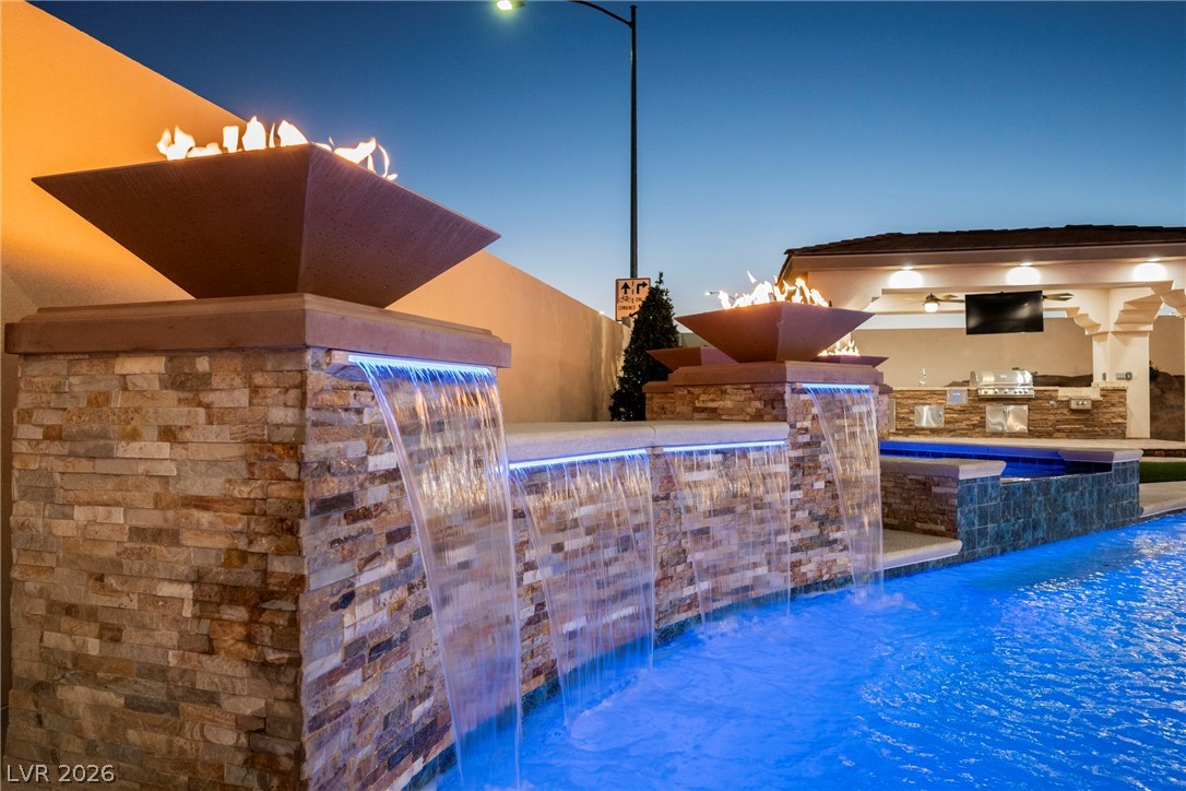 1721 South Tioga Way Las Vegas NV 89117