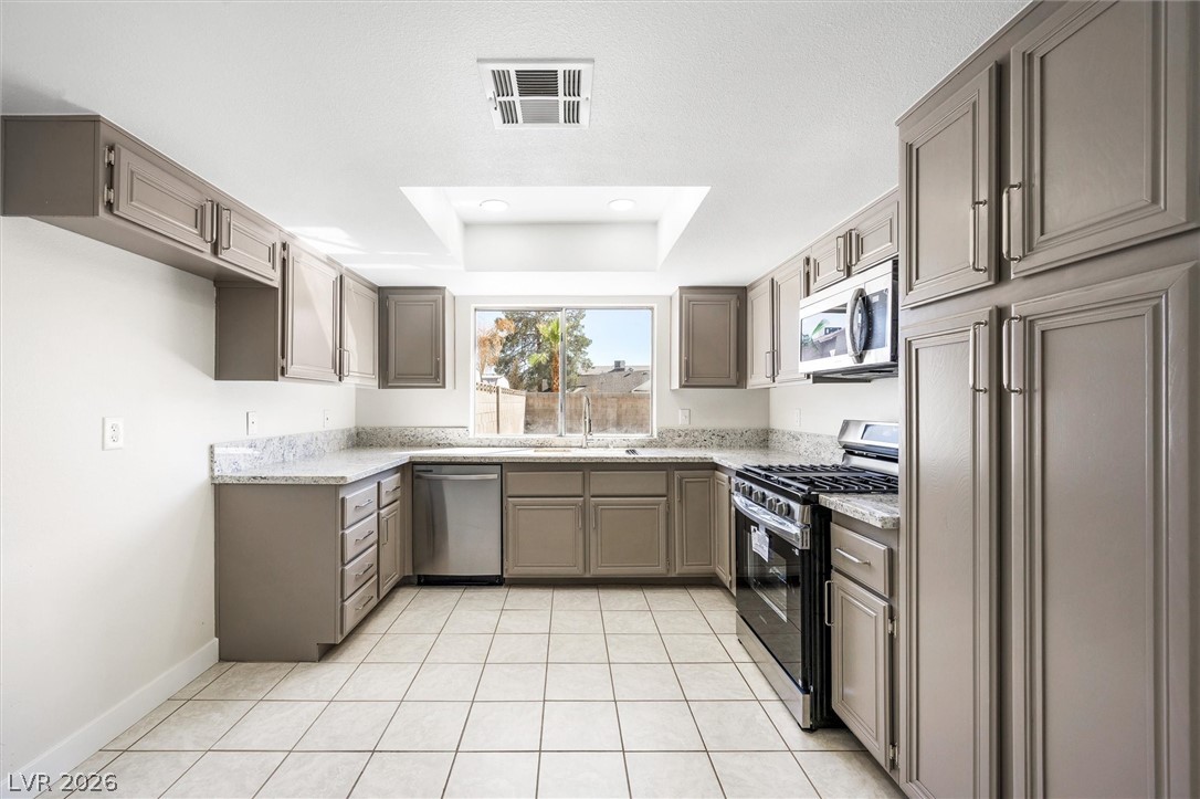 6733 Evanston Avenue Las Vegas NV 89108