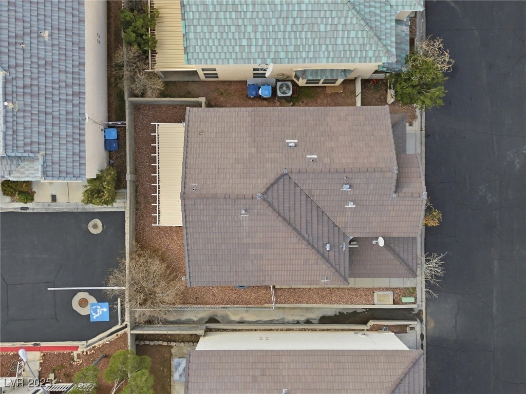 6675 Whistling Swan Way Las Vegas NV 89118