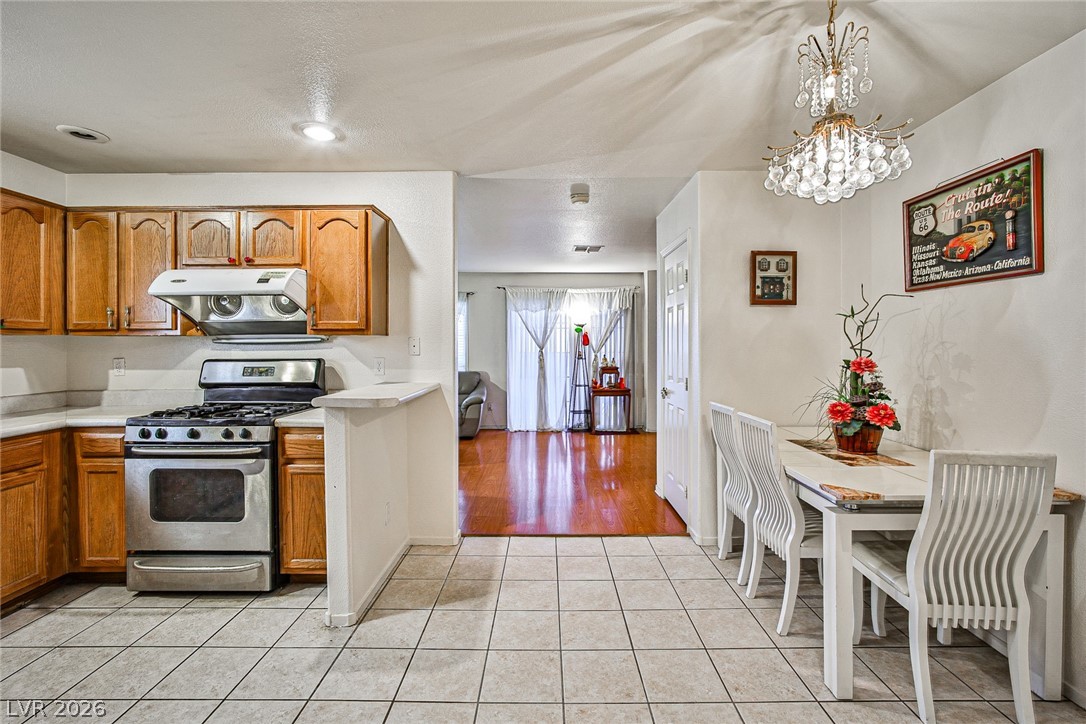 6086 Sunken River Trail Las Vegas NV 89118
