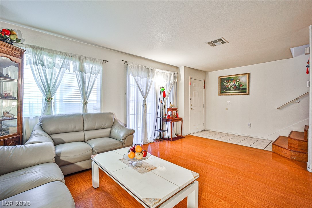6086 Sunken River Trail Las Vegas NV 89118