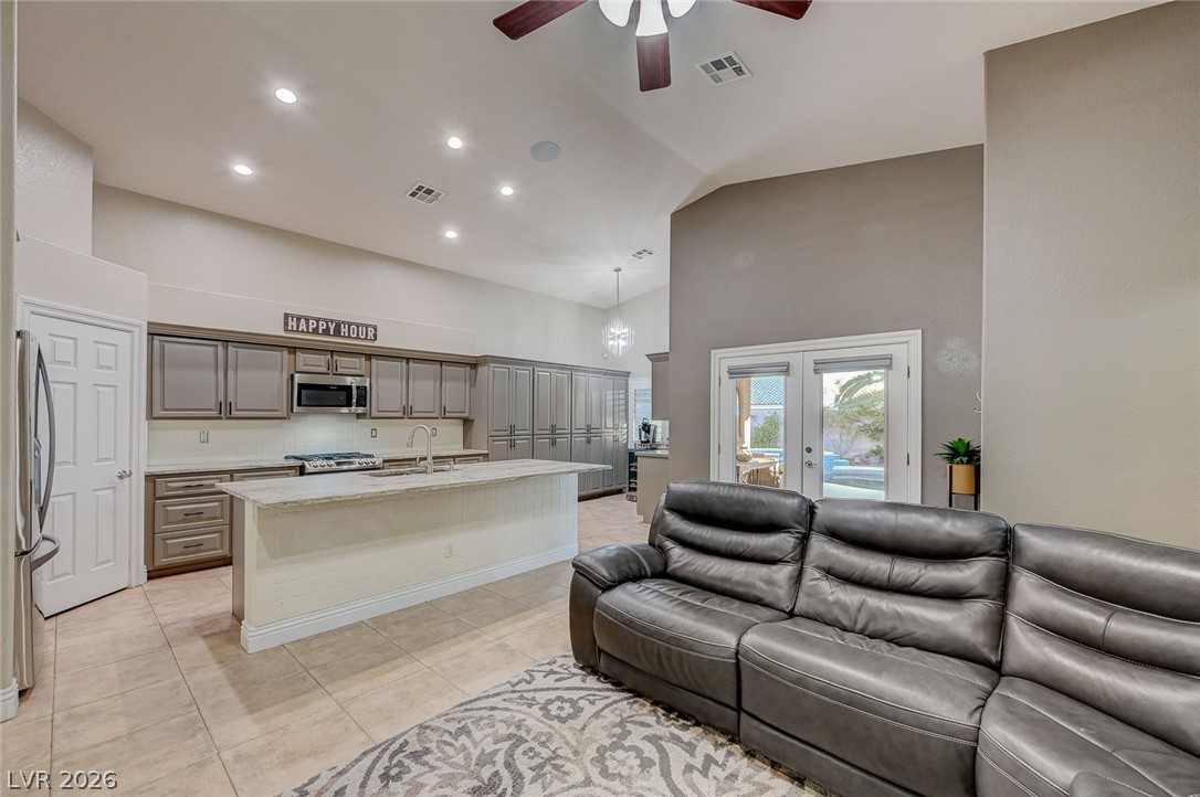 2115 Handel Avenue Henderson NV 89052