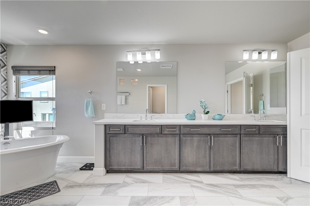 8603 Hallcrest Court Las Vegas NV 89139