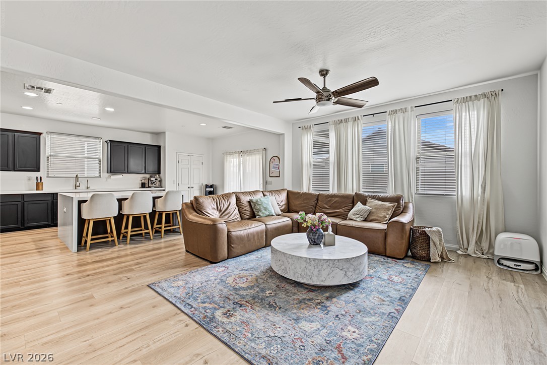 947 Via Del Campo Henderson NV 89011