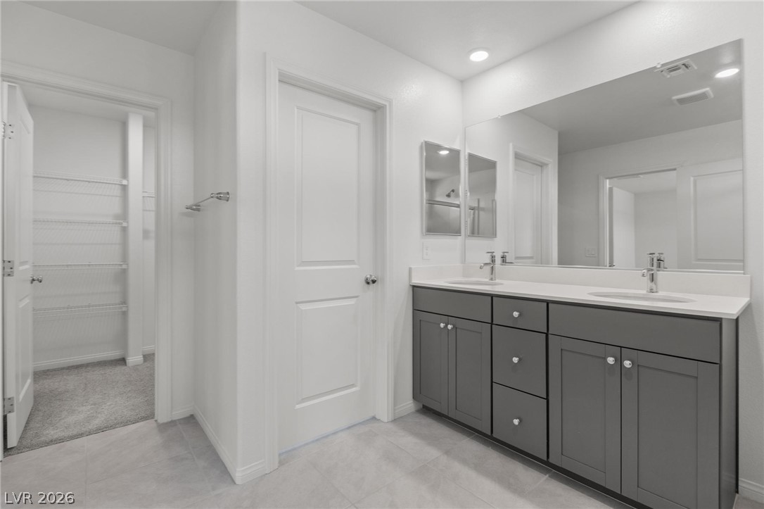 10167 Glowing Amber Street Las Vegas NV 89141