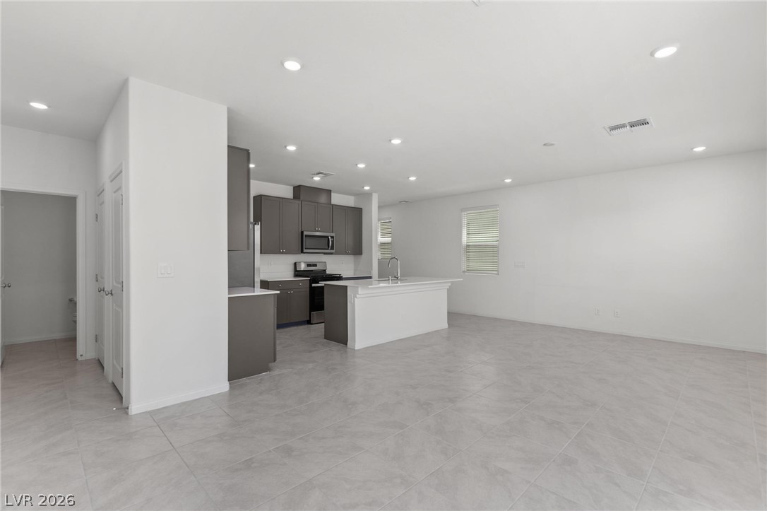10167 Glowing Amber Street Las Vegas NV 89141