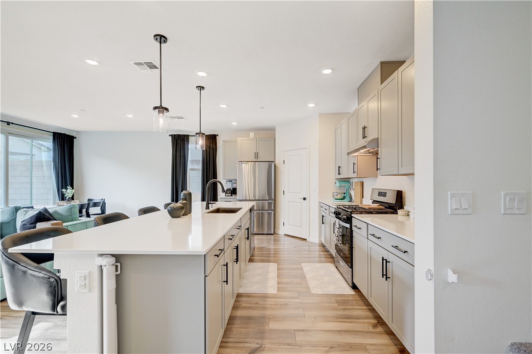 10207 Canyon Mantle Street Las Vegas NV 89166