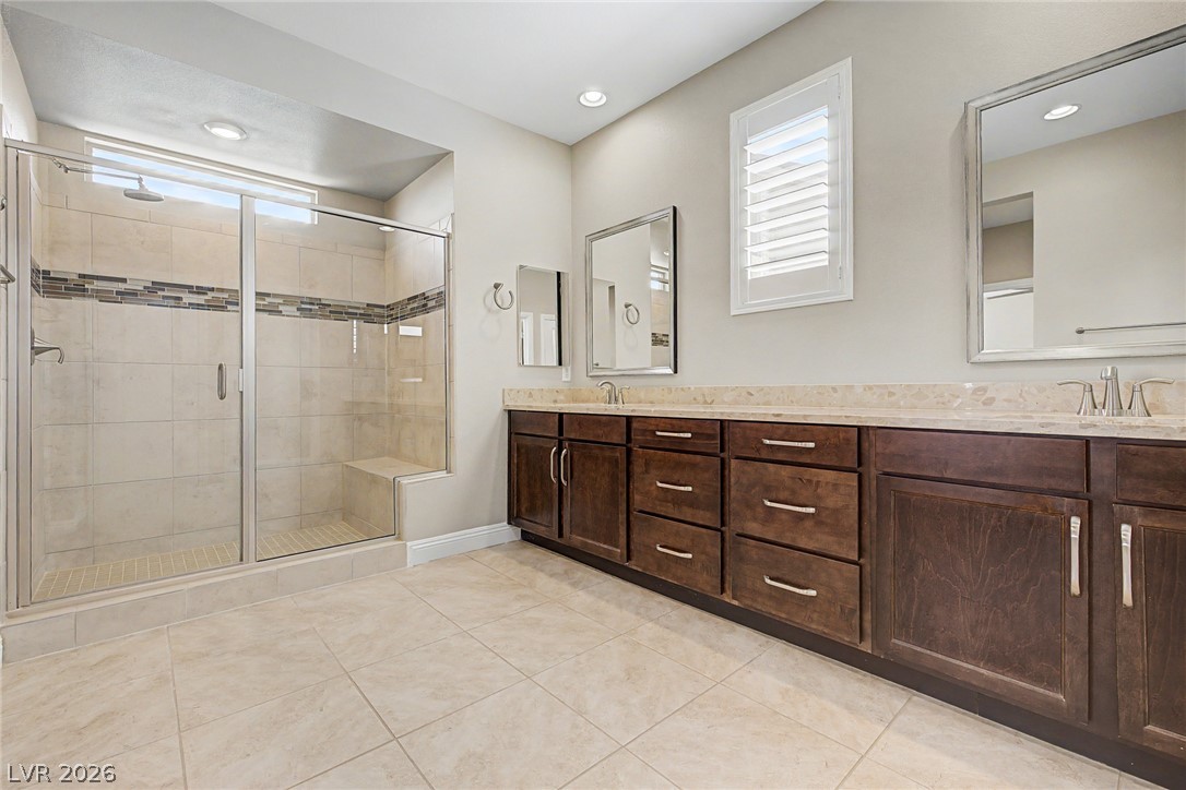 2568 Iron Crest Lane Las Vegas NV 89138