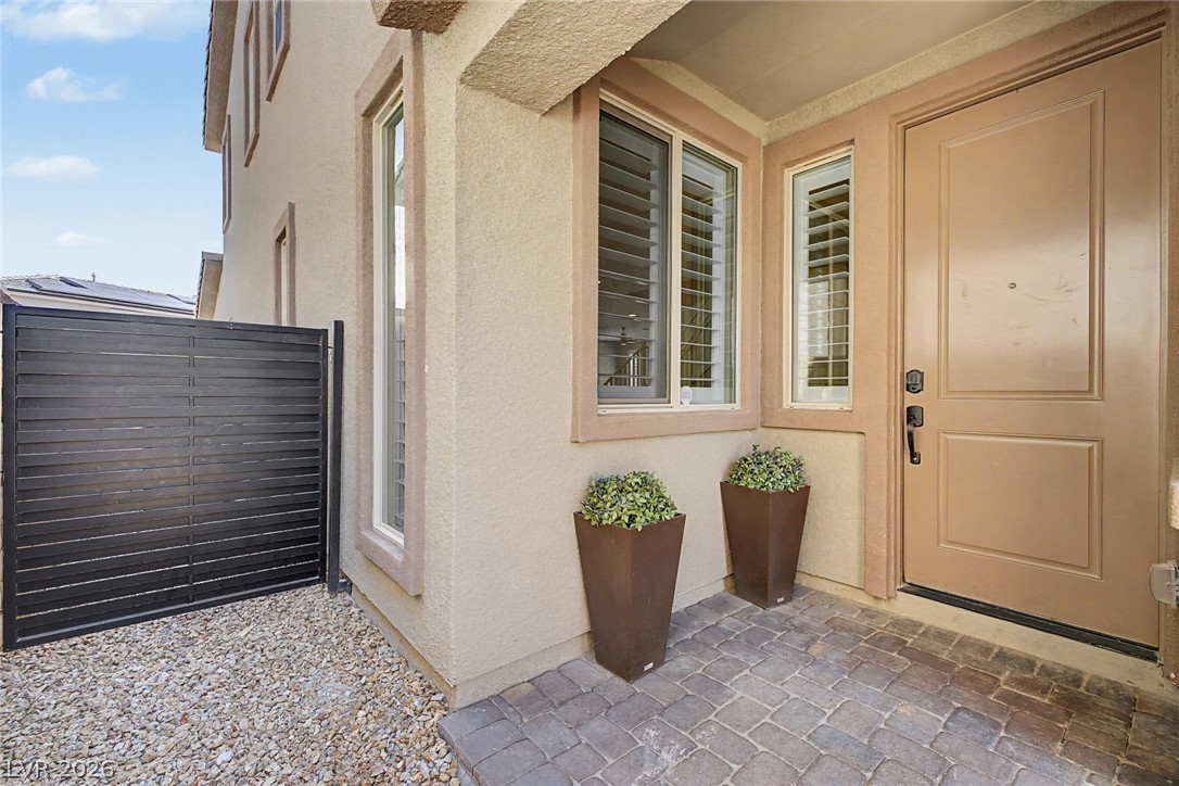 2568 Iron Crest Lane Las Vegas NV 89138