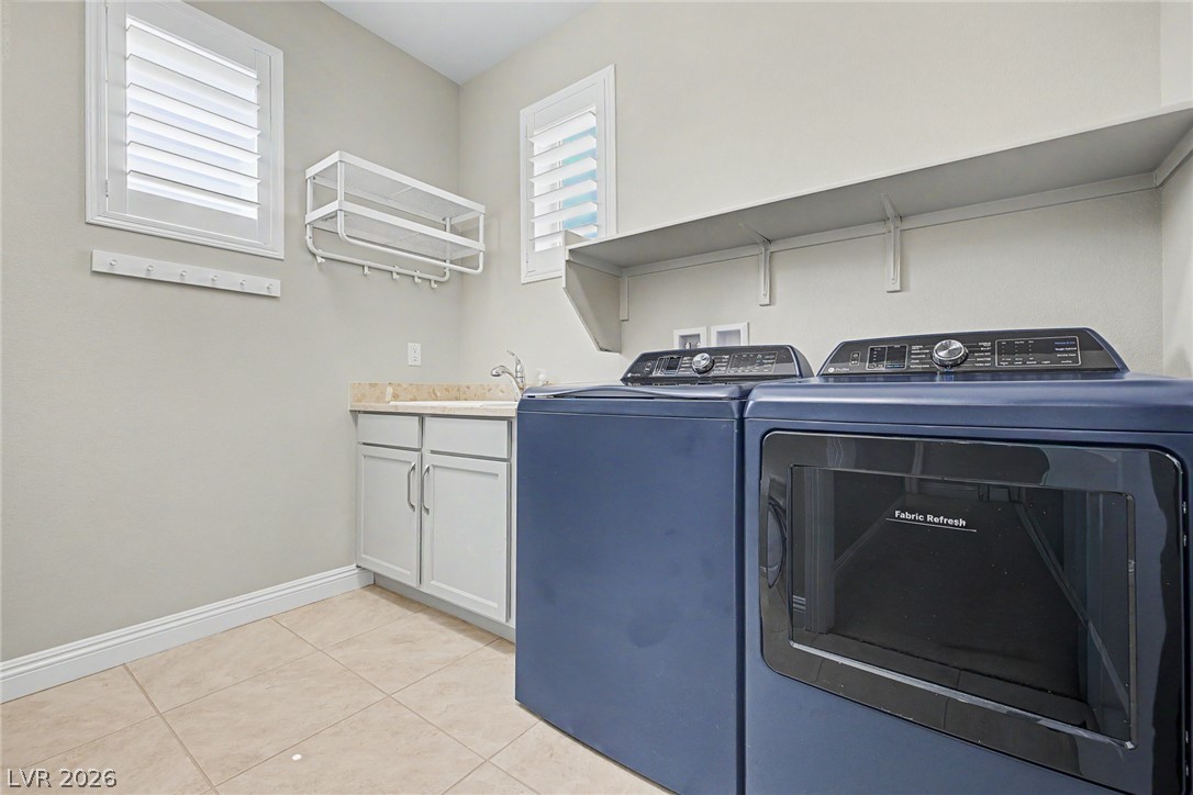 2568 Iron Crest Lane Las Vegas NV 89138