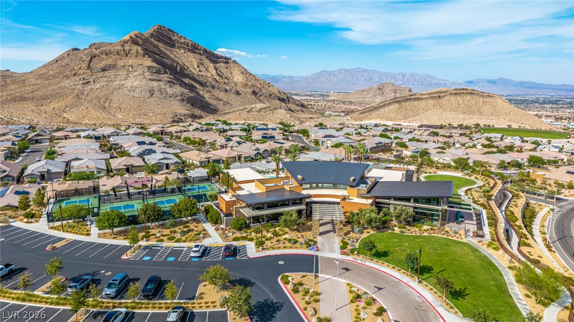 2568 Iron Crest Lane Las Vegas NV 89138