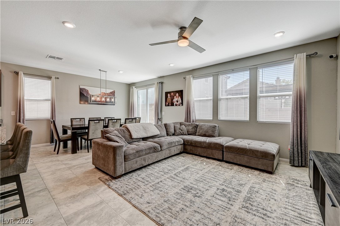 10621 Adobe Ranch Street Las Vegas NV 89141