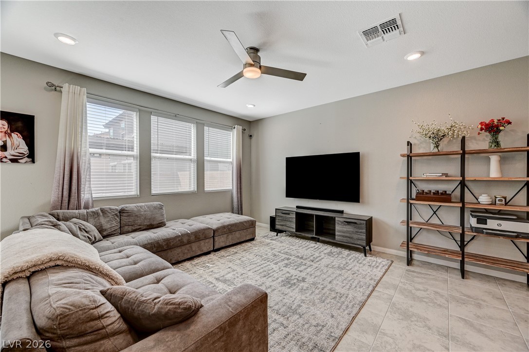 10621 Adobe Ranch Street Las Vegas NV 89141