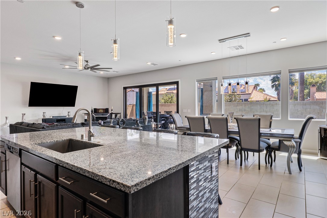 7441 Deschutes Circle Las Vegas NV 89129
