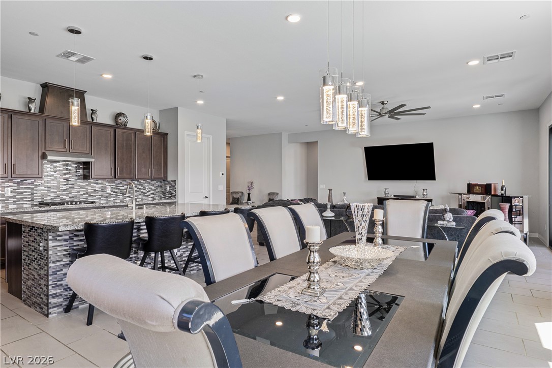 7441 Deschutes Circle Las Vegas NV 89129